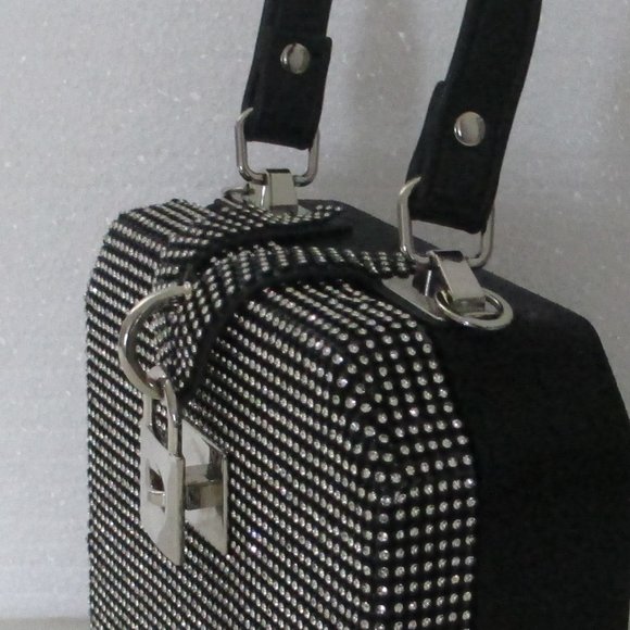 ALESSIA BLACK & CRYSTAL EVENING BAG❤️ - Picture 4 of 10